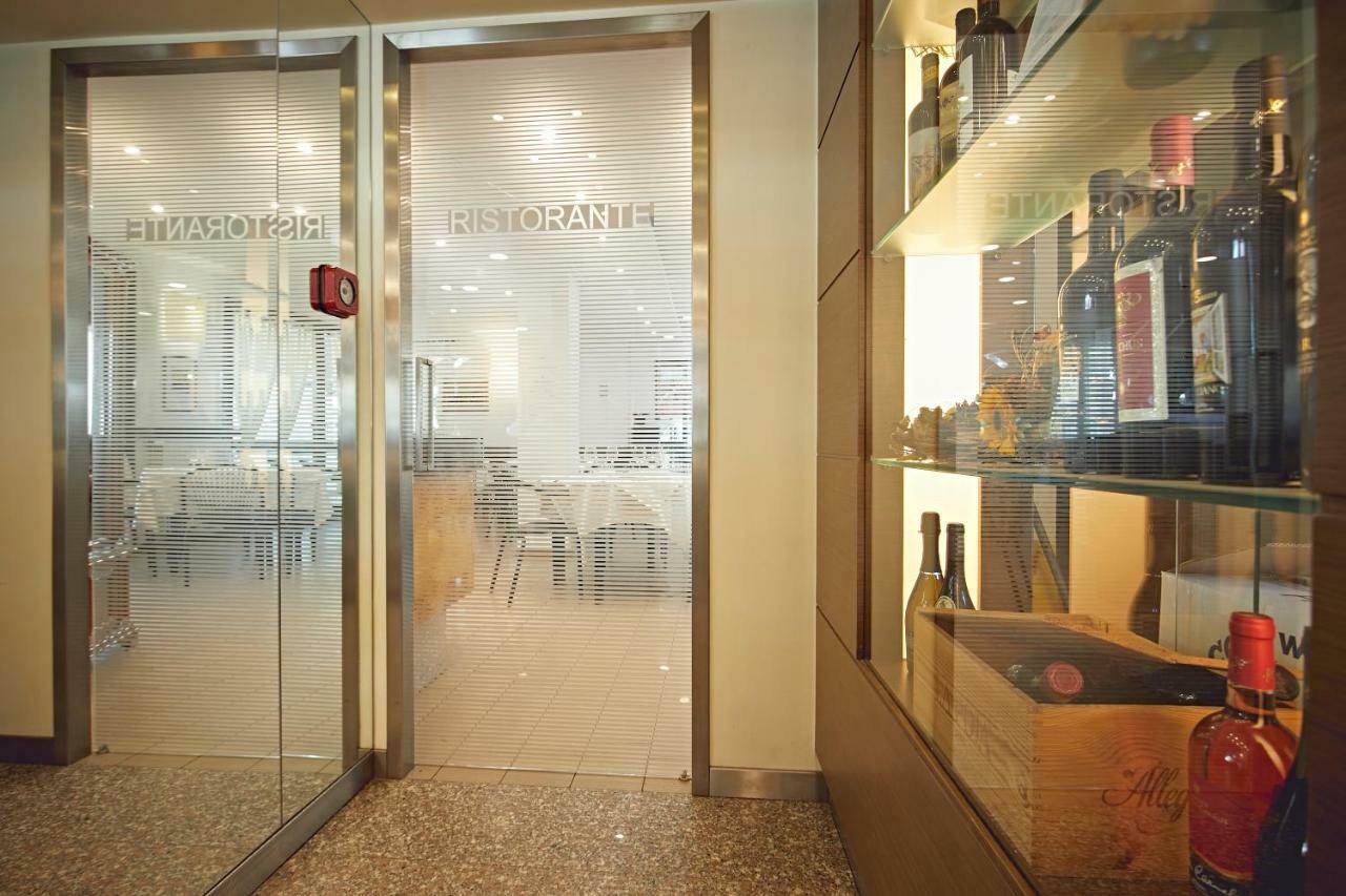 Albergo Romagna フラッタ・テルメ エクステリア 写真