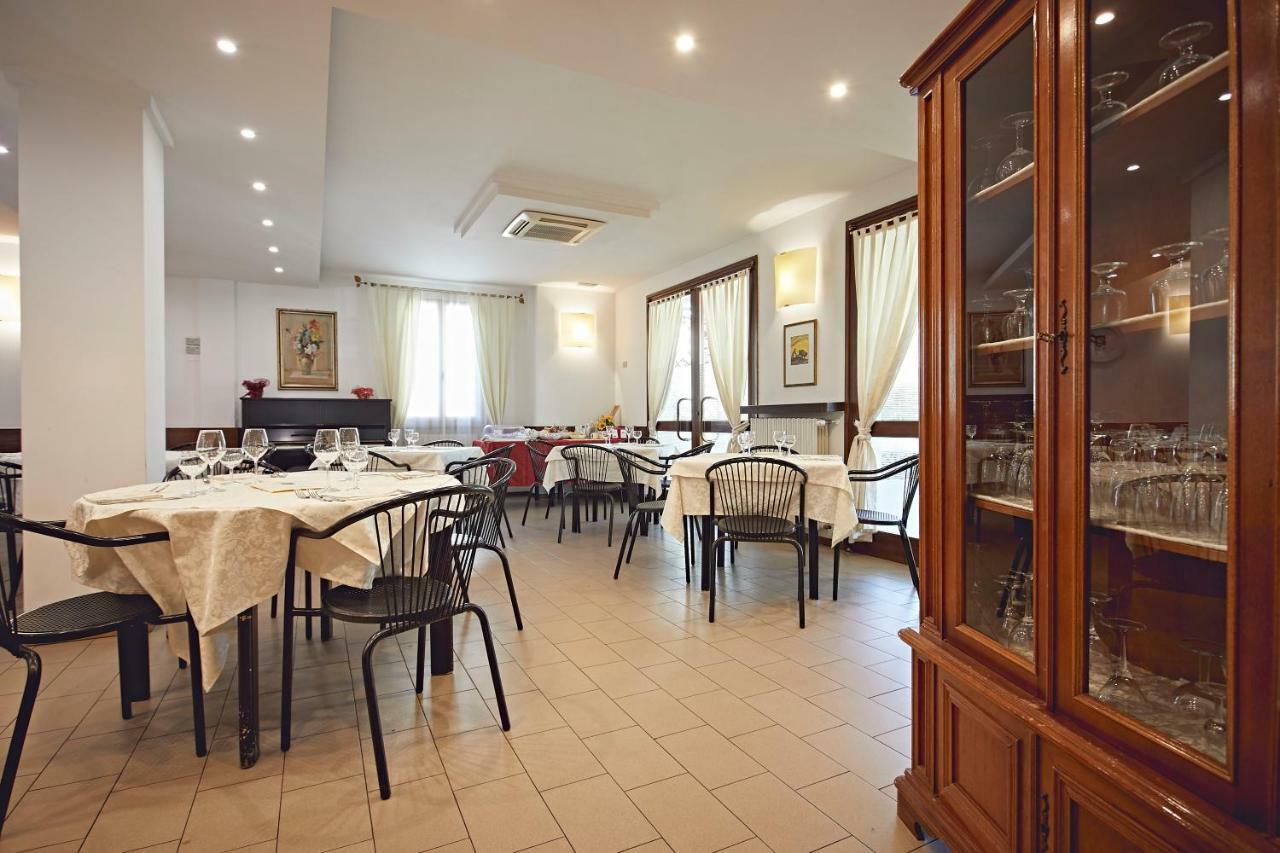 Albergo Romagna フラッタ・テルメ エクステリア 写真