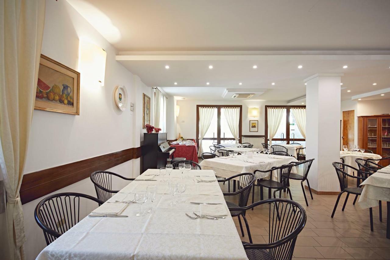 Albergo Romagna フラッタ・テルメ エクステリア 写真